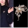 Rhinestone Pearl Flower Brooch Femininity Brooch Art Brooch Flower Brooch Pin Sweater Accessories for Women, Girls, Ladies