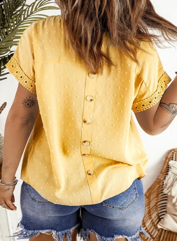 71_qB0D3UwL._AC_SL1500 Women Plus Size Tops Crewneck Short Sleeve Lace Crochet Loose Casual Summer Blouses Shirts(1X-5X)
